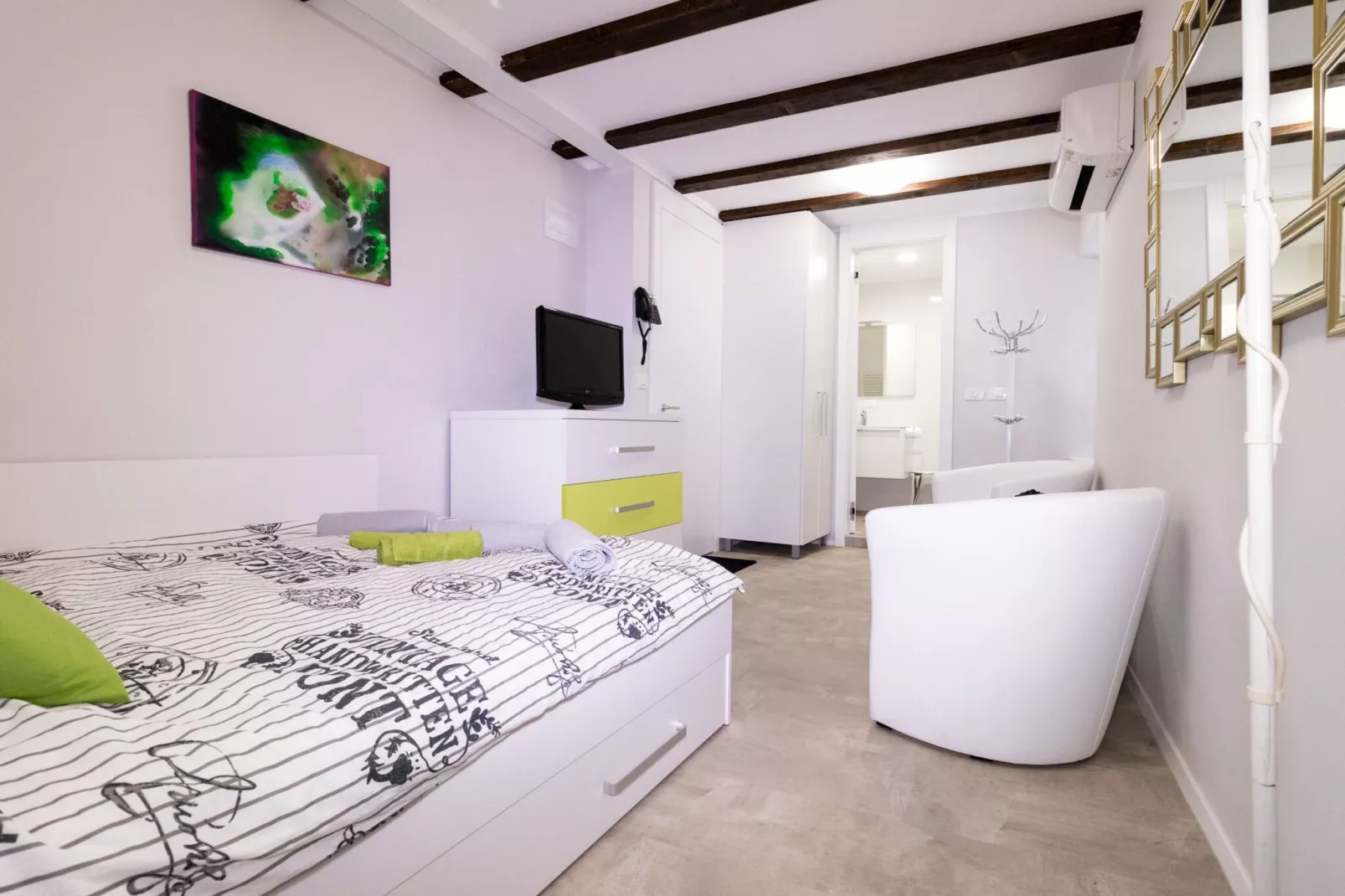 Piran Downtown Chic and Cozy Apartments - Comfort One Bedroom Apartment (owner 2.P)-Slaapkamer