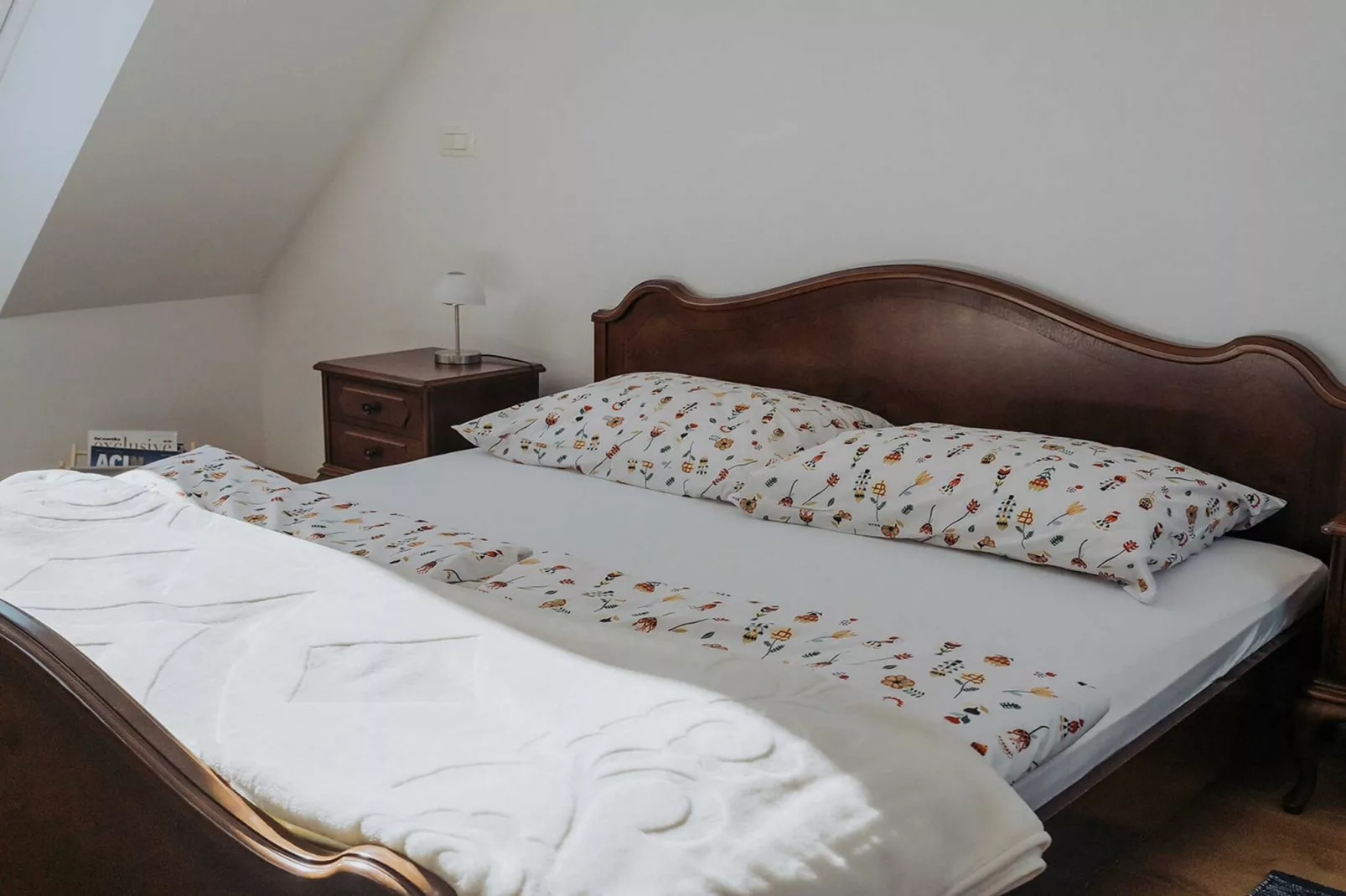 Enchanted Misty Valley Cottage Apartments - Comfort One Bedroom Apartment (owner 4)