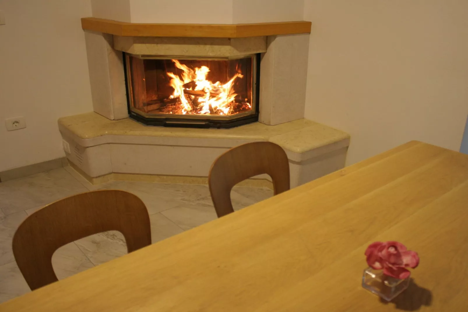 Riverside Rustic Ridge Apartments with Balcony - Three Bedroom Apartment with Balcony-Faciliteiten