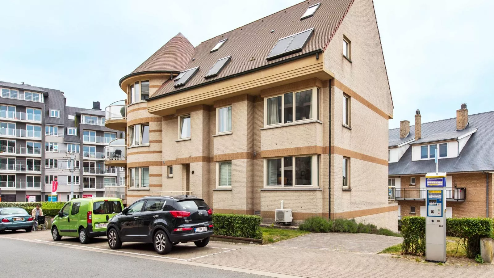 Klokjesbloem Gelijkvloers-Buitenkant zomer