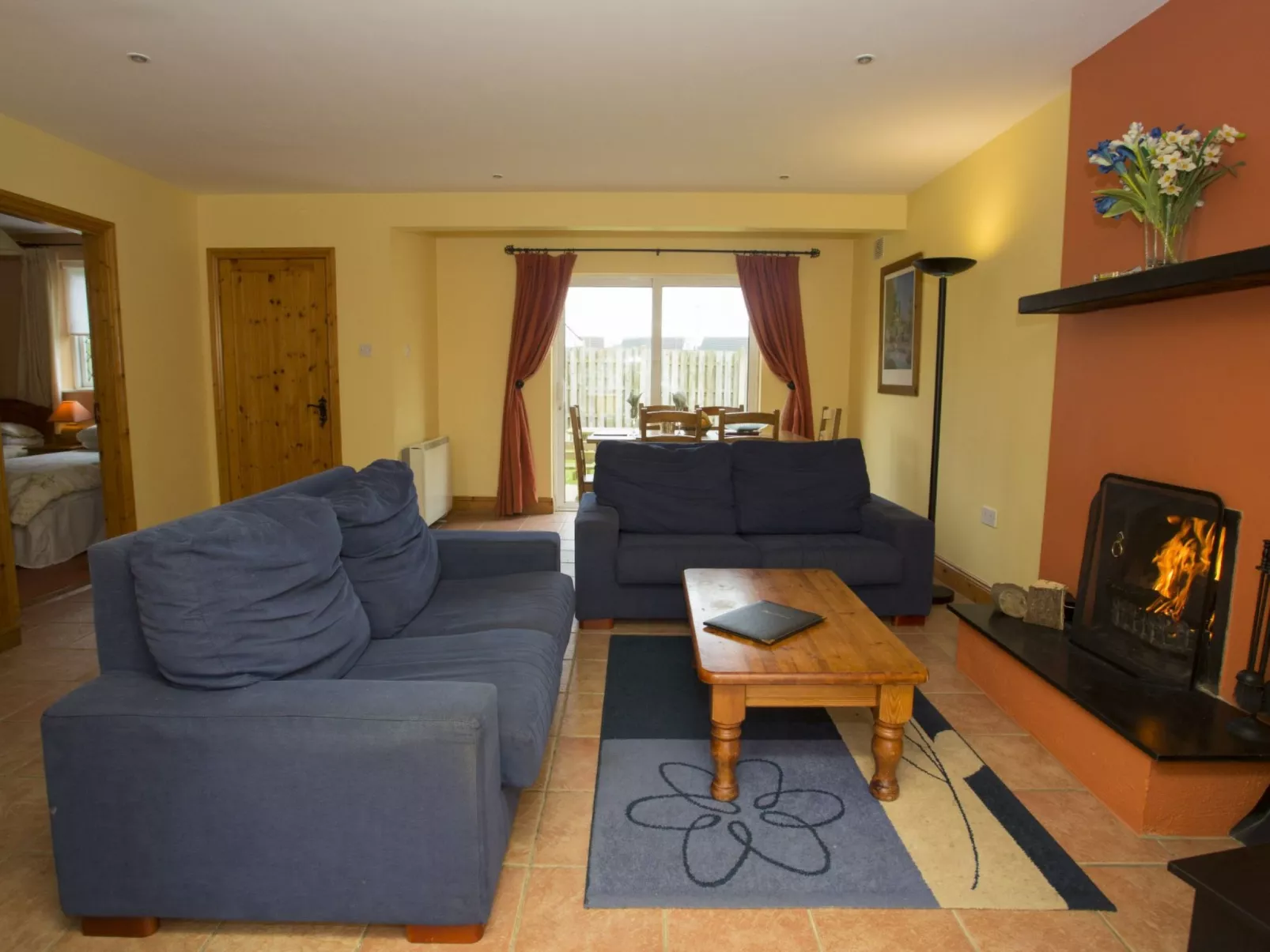 Willow Grove HC No. 4-Binnen