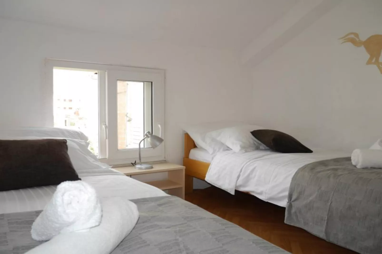 Dugi Rat Seaside Apartments - Two Bedroom Apartment 6-Slaapkamer