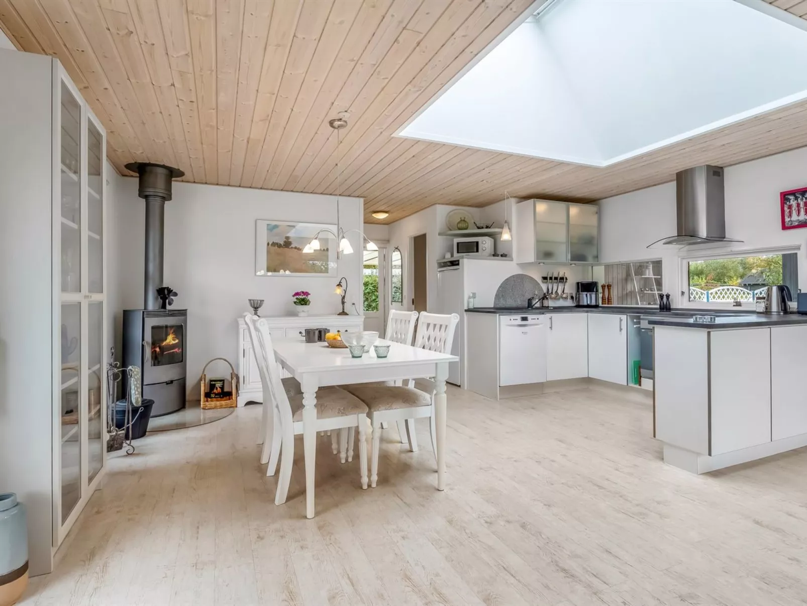 "Einari" - 500m from the sea-Binnen