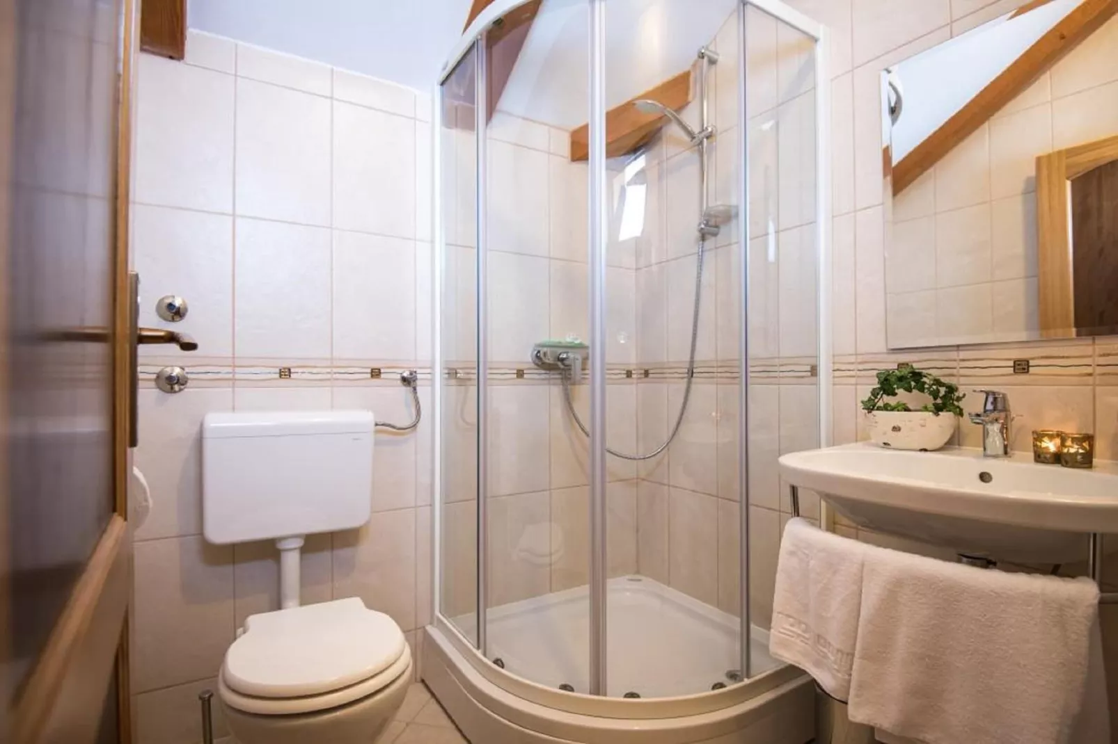 Apartments Zavala- Apartment 4-Badkamer