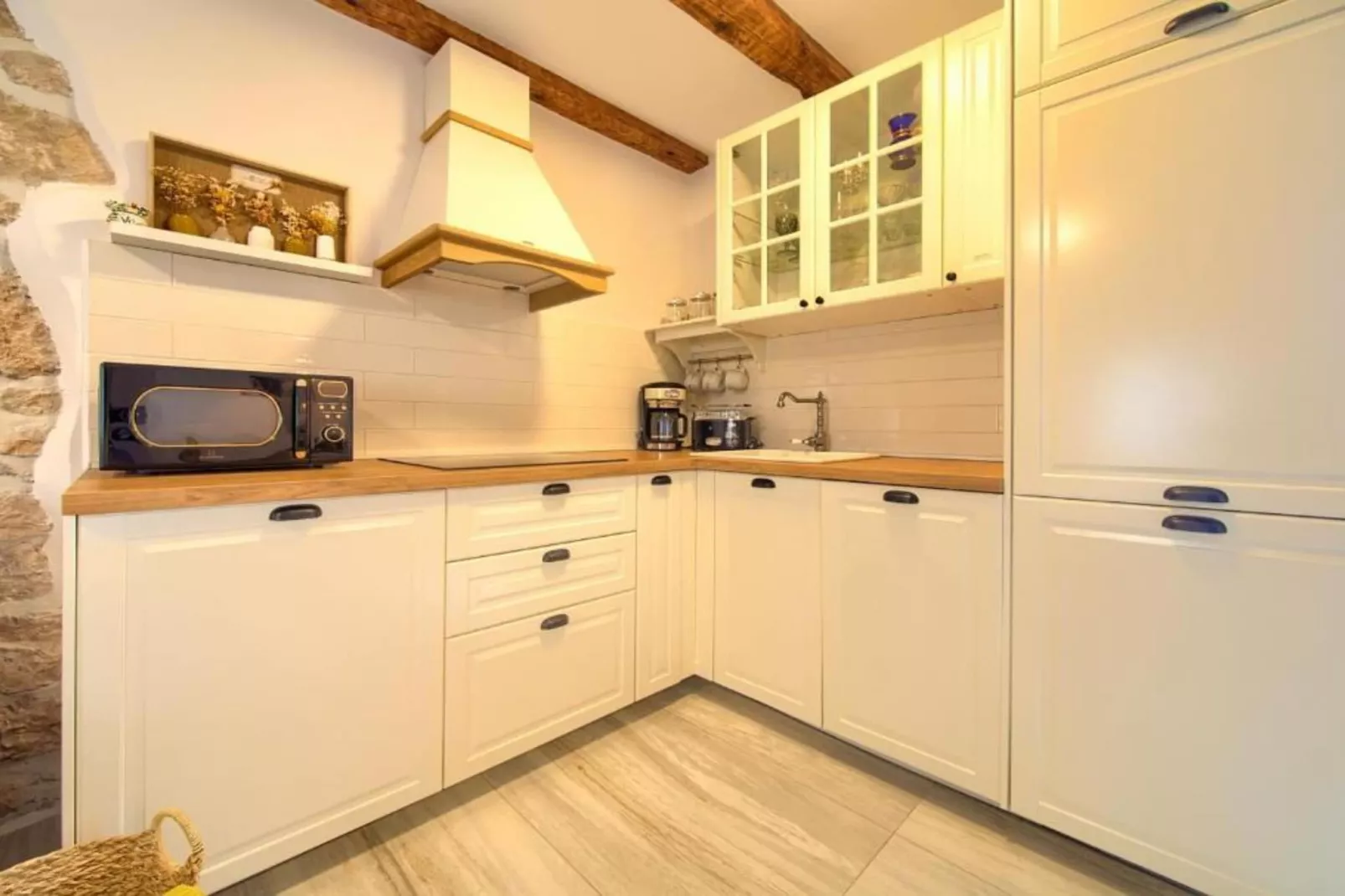 One-Bedroom Apartment With Terrace And Sea View-Keuken