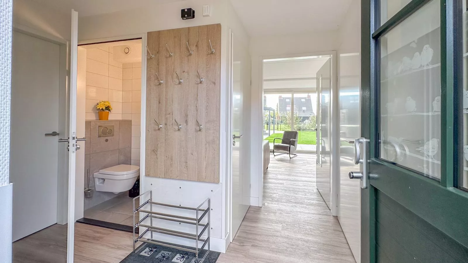 Coast and Calm 63-Hal-ontvangst