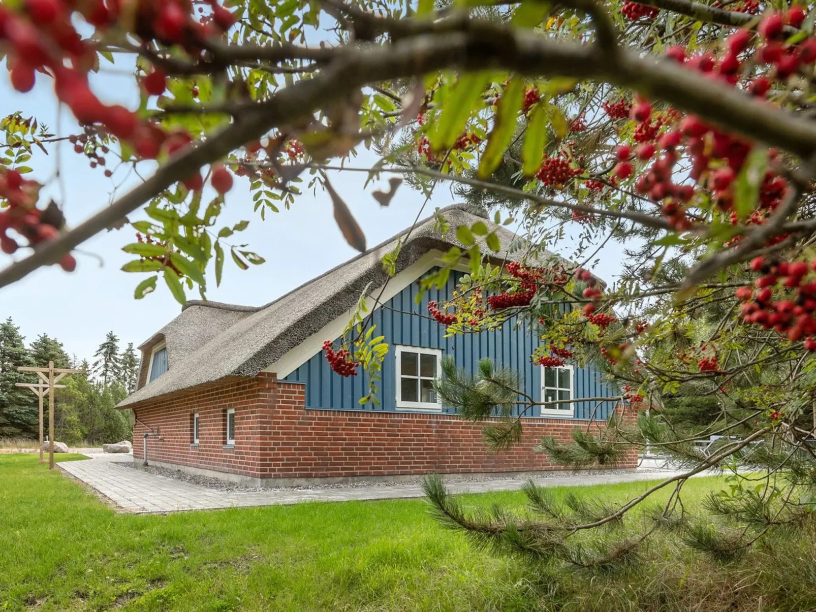 "Alvina" - 3.2km from the sea-Buiten