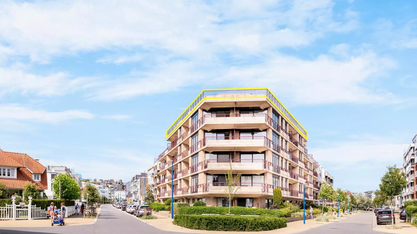 La Bohème vijfde-Buitenkant zomer