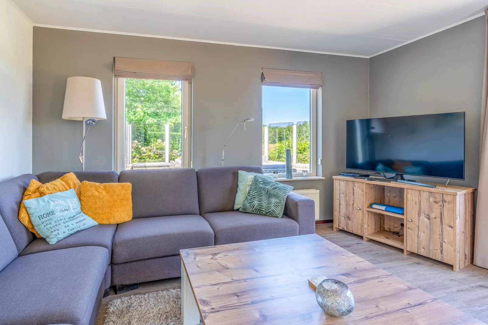 Kamperfoelie 71-Woonkamer