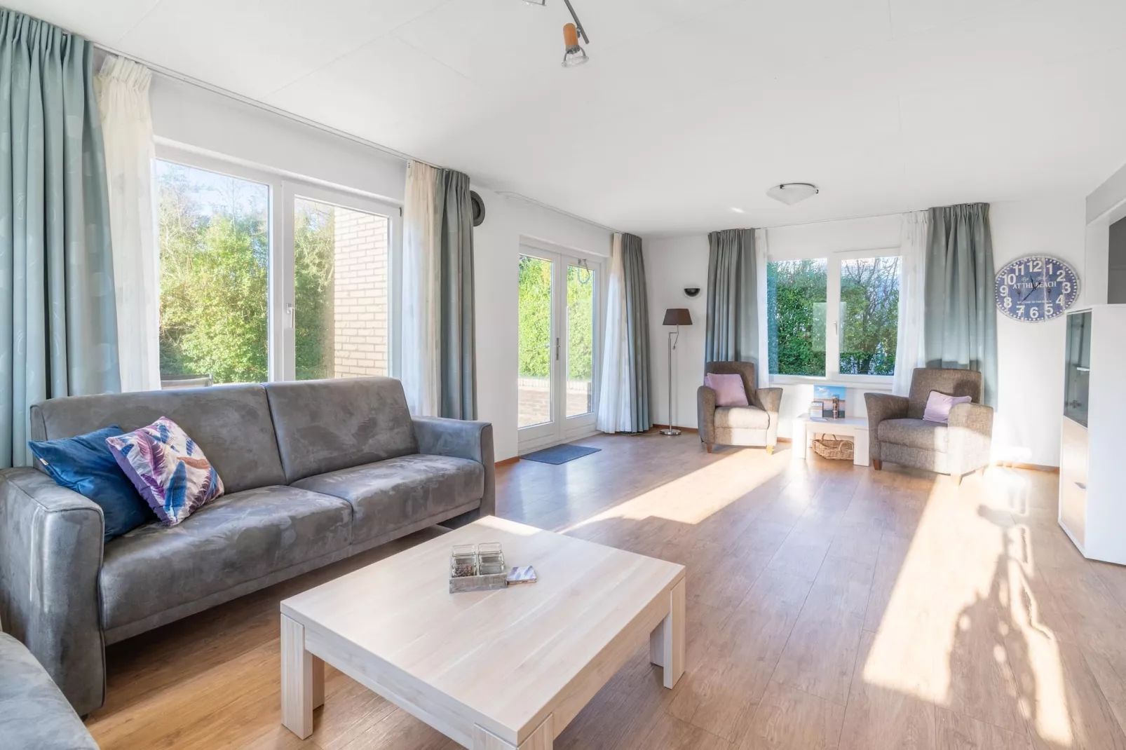 Kamperfoelie 97-Woonkamer