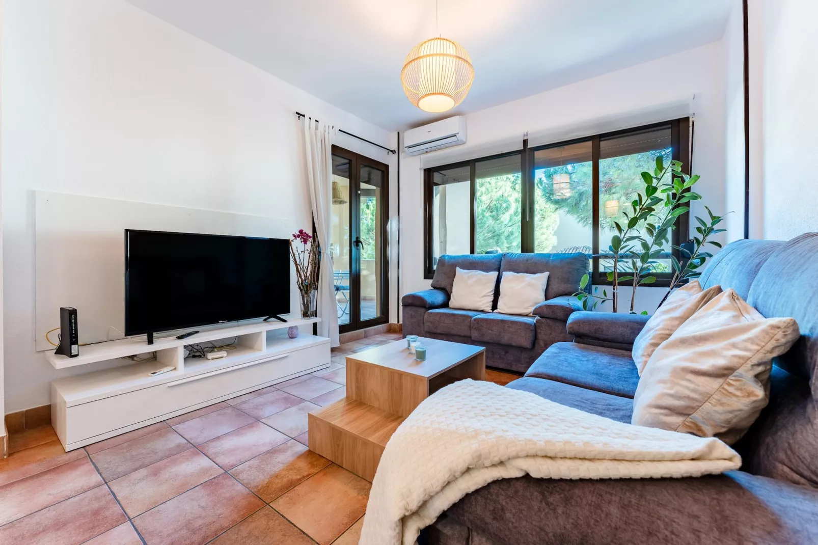 CT 349 - Faro's Stupa Hills - Benalmadena-Woonkamer