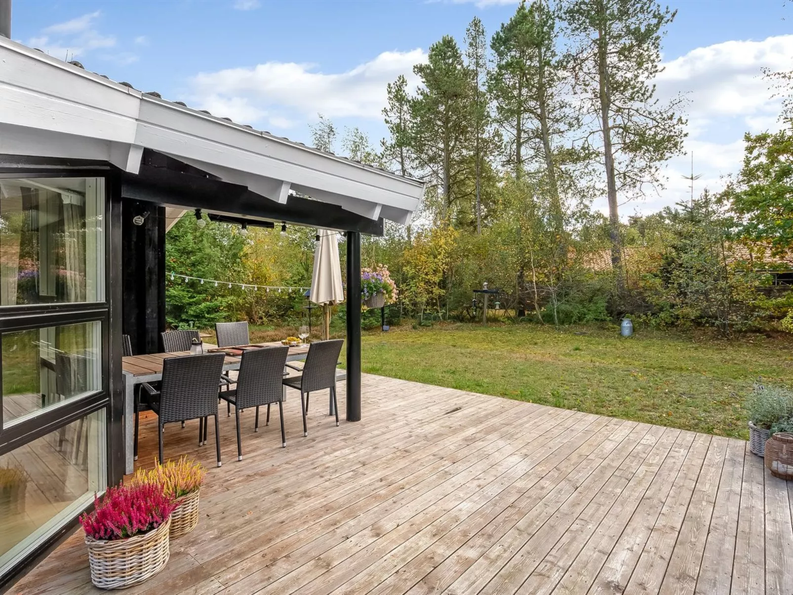 "Edvard" - 300m from the sea-Buiten