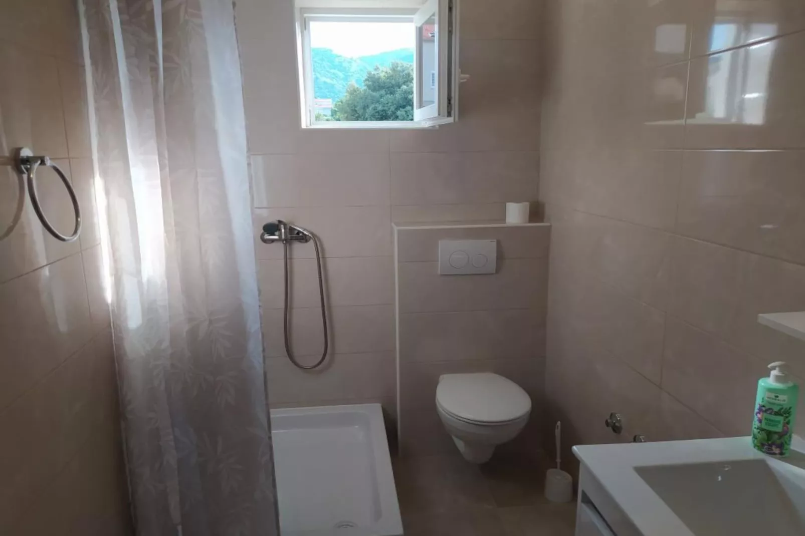 Apartments Verović Rab Banjol - Two Bedroom Apartment With Terrace (A1)-Badkamer