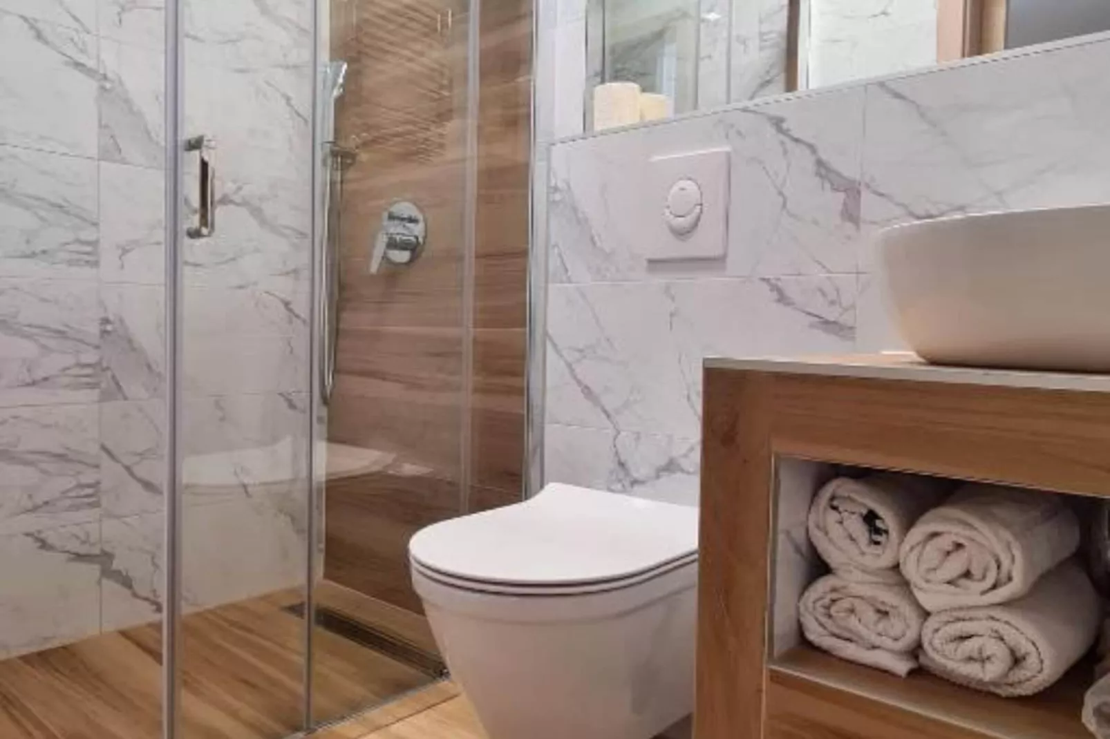 Ginko Rooms - Triple Room With Private Bathroom (A2)-Badkamer