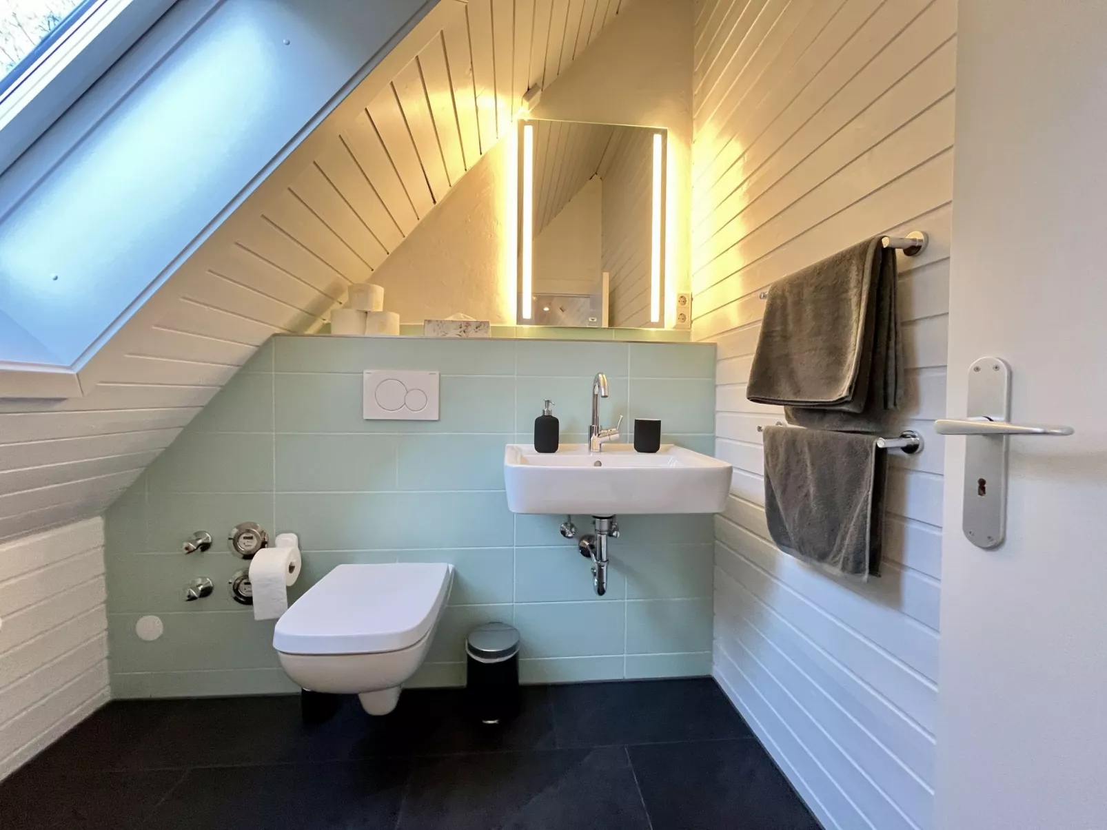 Falkennest - mit Blick auf den Titisee-Binnen