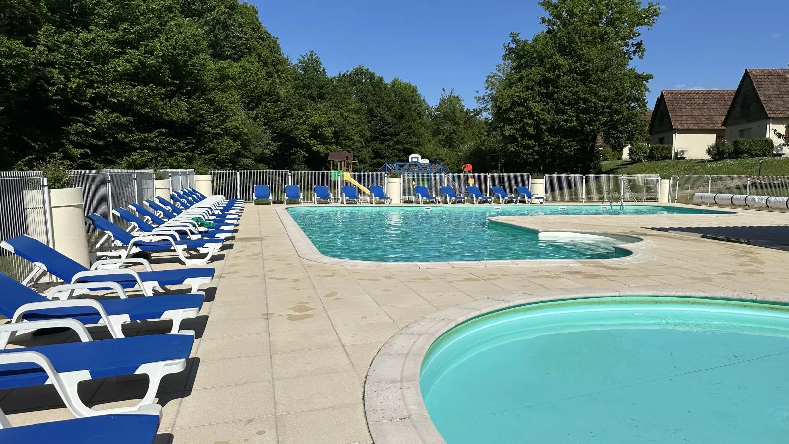 Lac Bleu nr 14-Zwembad