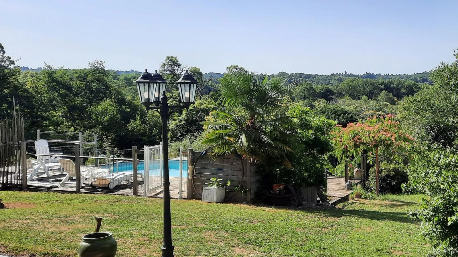 Chez Rambaud-Uitzicht zomer