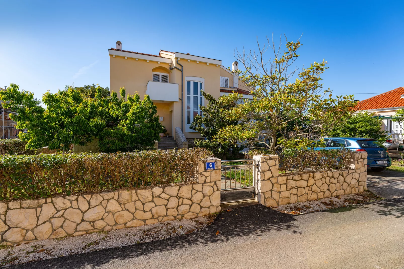 Beach house Privlaka-Buitenkant zomer