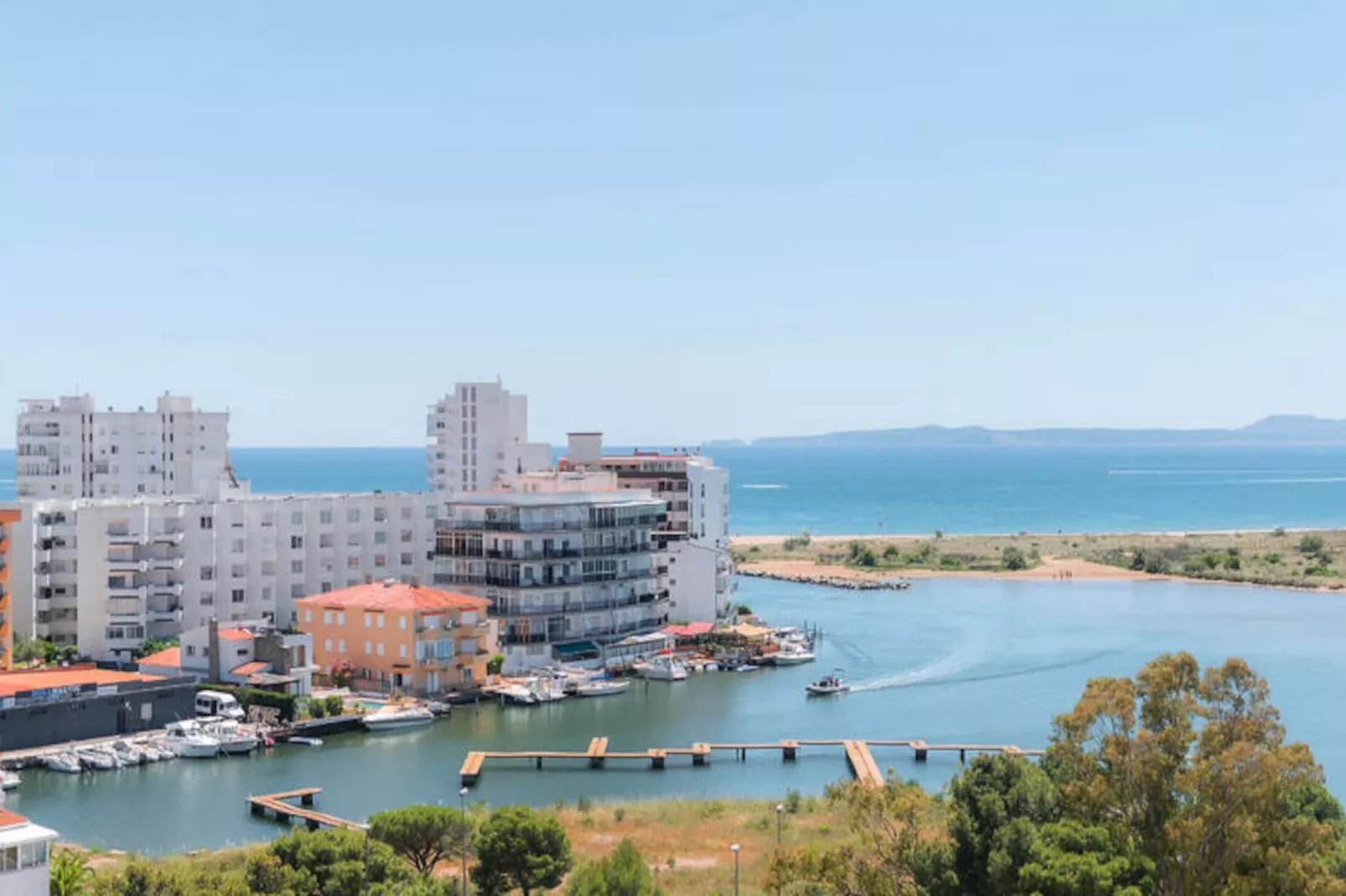 Studio à Roses-Niet-getagd