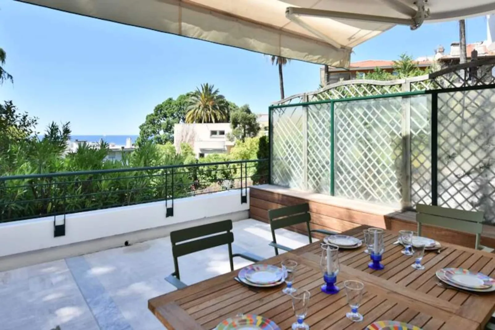 Résidence 4p Avec Grande Terrasse Et Piscine-Niet-getagd