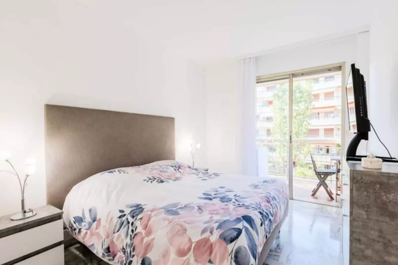 Résidence 3p R&eacute;nov&eacute; Au C&oelig;ur D&rsquo;un Parc Arbor&eacute; &agrave; 5min Du Centre-Niet-getagd