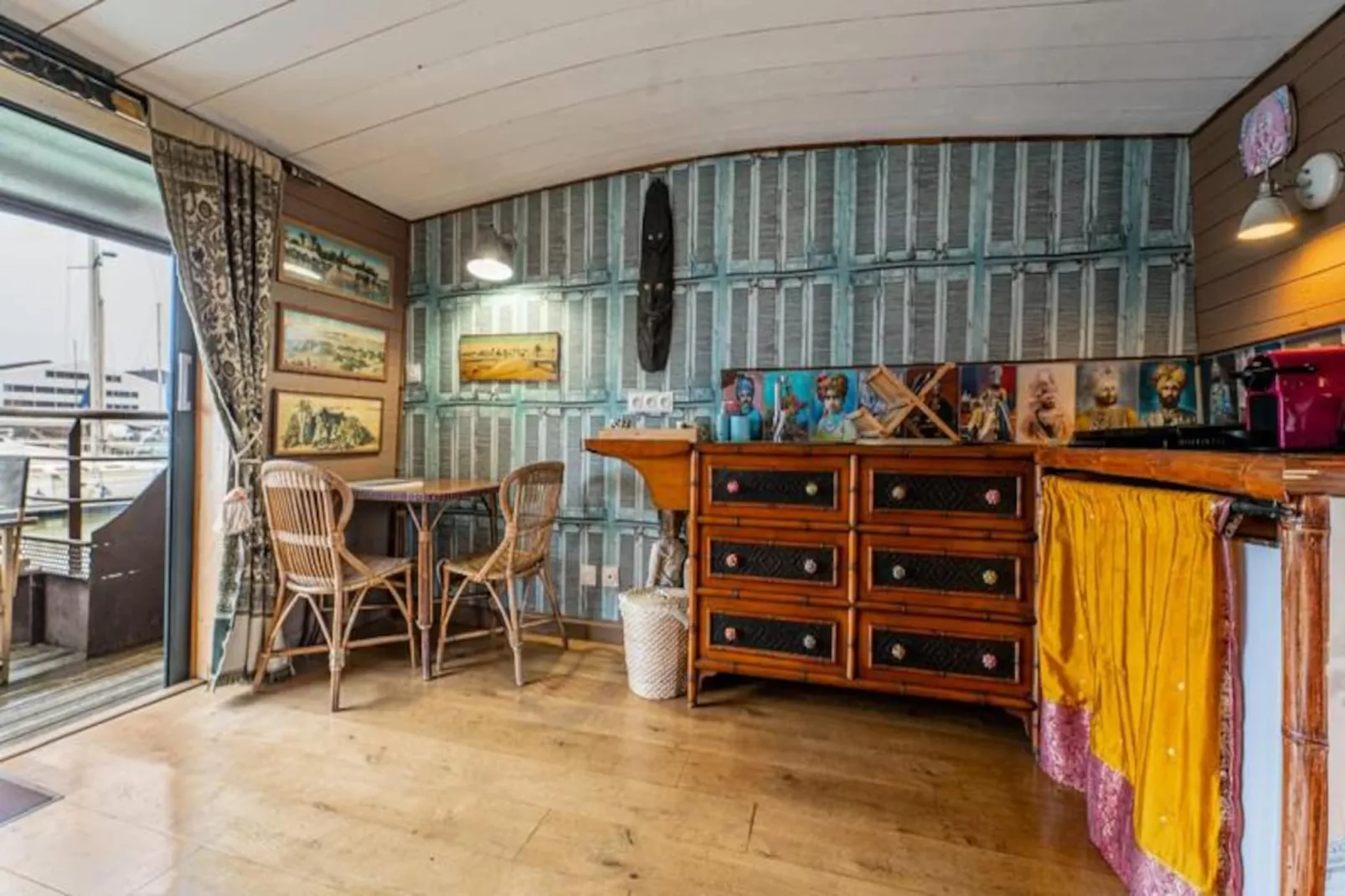 Suite De Charme Sur La Péniche Petite Annick-Niet-getagd