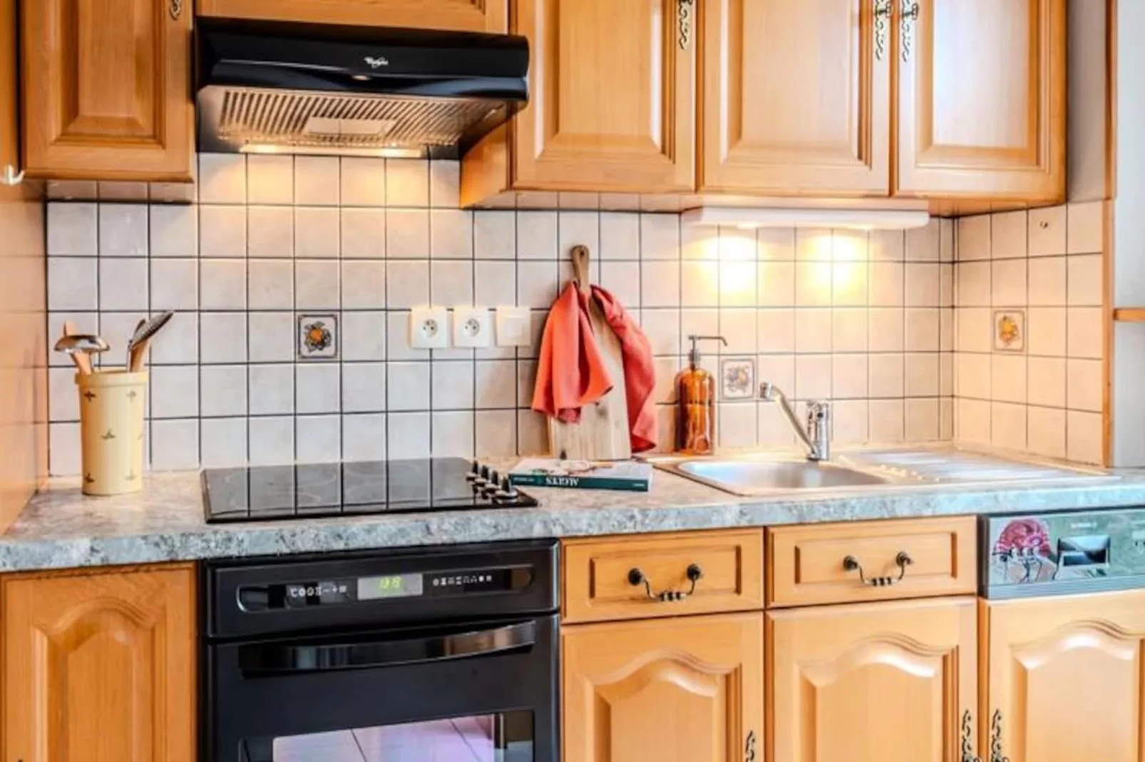 Slow Chalet Th&ocirc;nes: Lac & Montagne -15 Min Ski - Ascenseur, Balcon, Parking-Niet-getagd