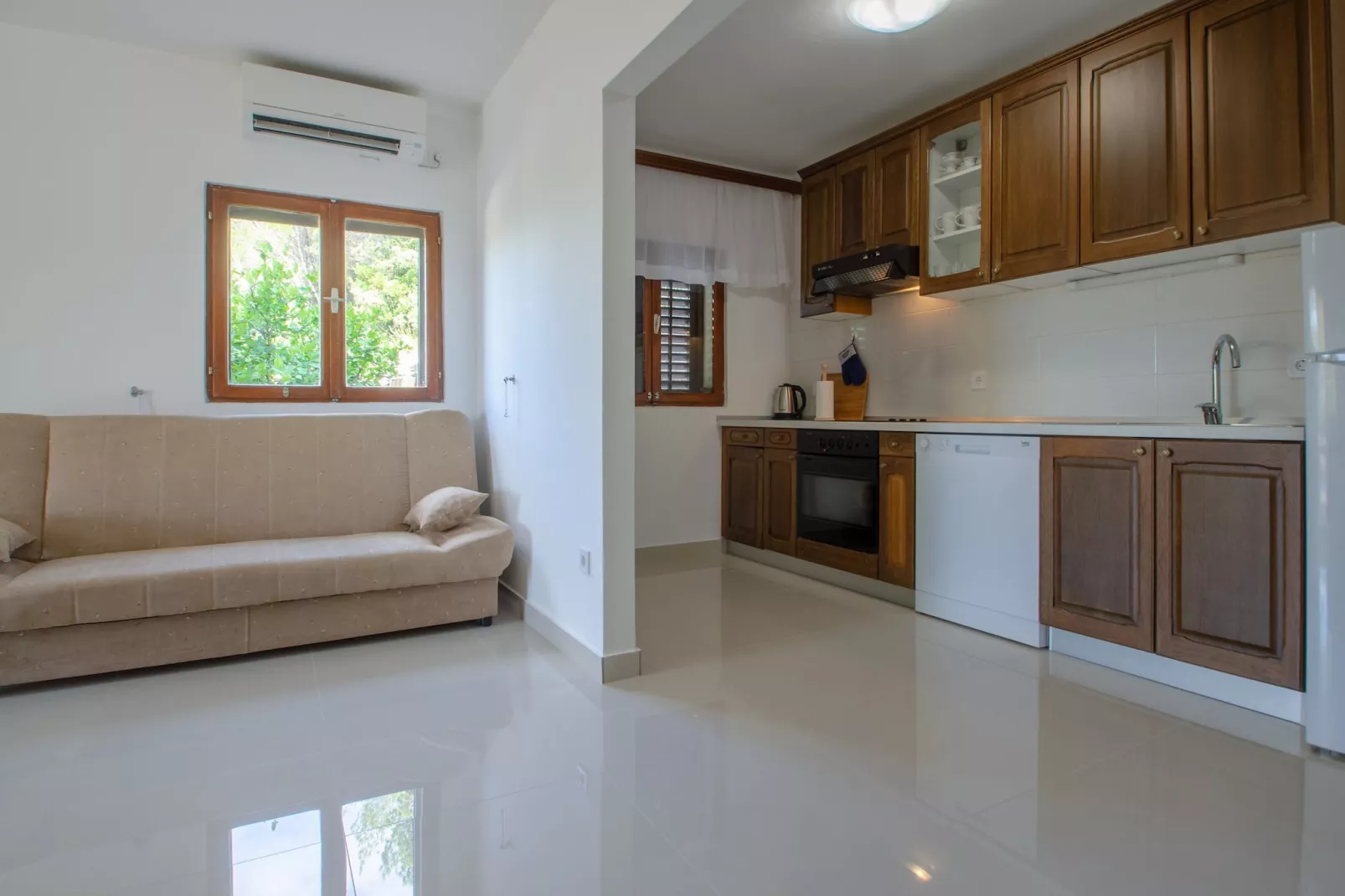 Panoramic Apartments Anić - Superior Two Bedroom Apartment with Terrace and Sea View (A1)-Keuken