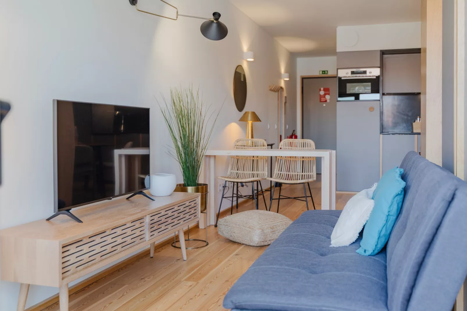 Feel Corporate Housing Campanhã 07-Woonkamer