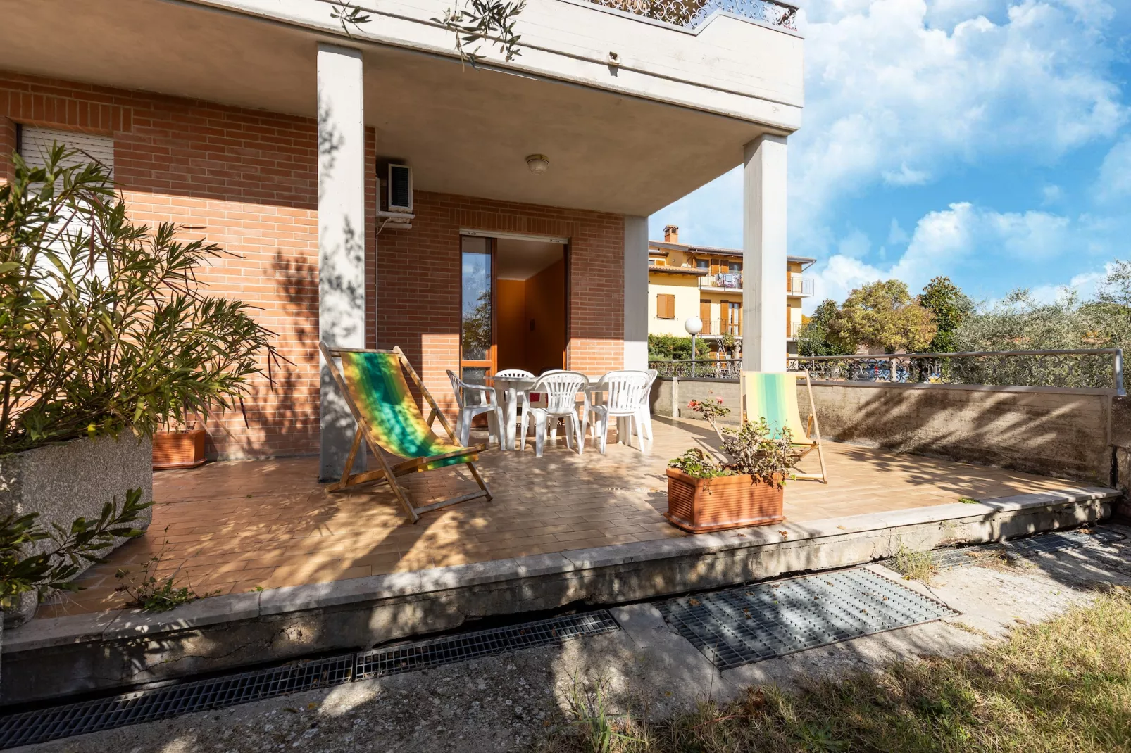 Casa Tommaso - Quadri P T - 8 pax-Buitenkant zomer