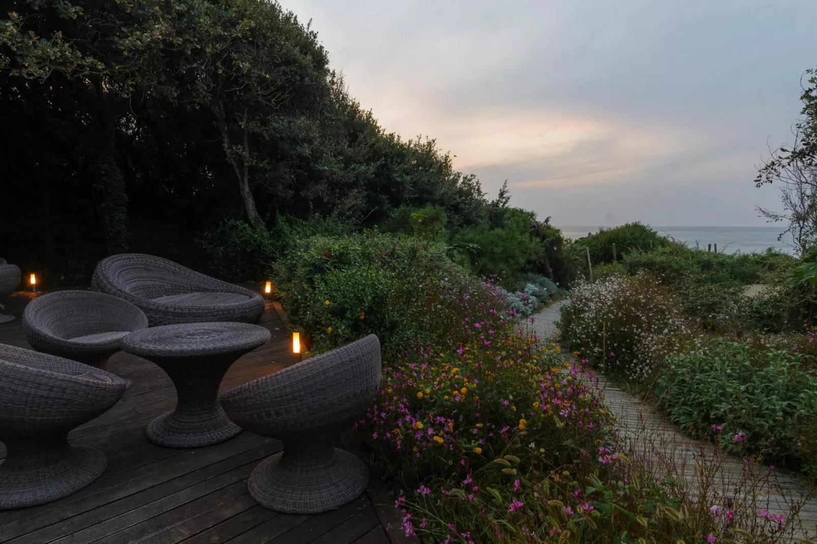 Holiday resort Riva degli Etruschi San Vincenzo-Ville Medium Trilo-VERDELLO 200 m dal mare-Terrasbalkon