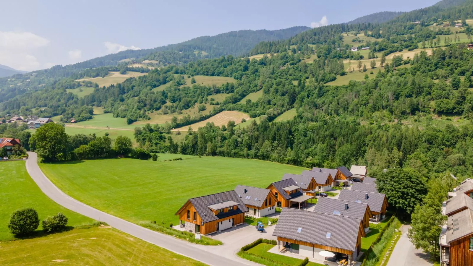 Mountain Chalet Esttes-Buitenkant zomer