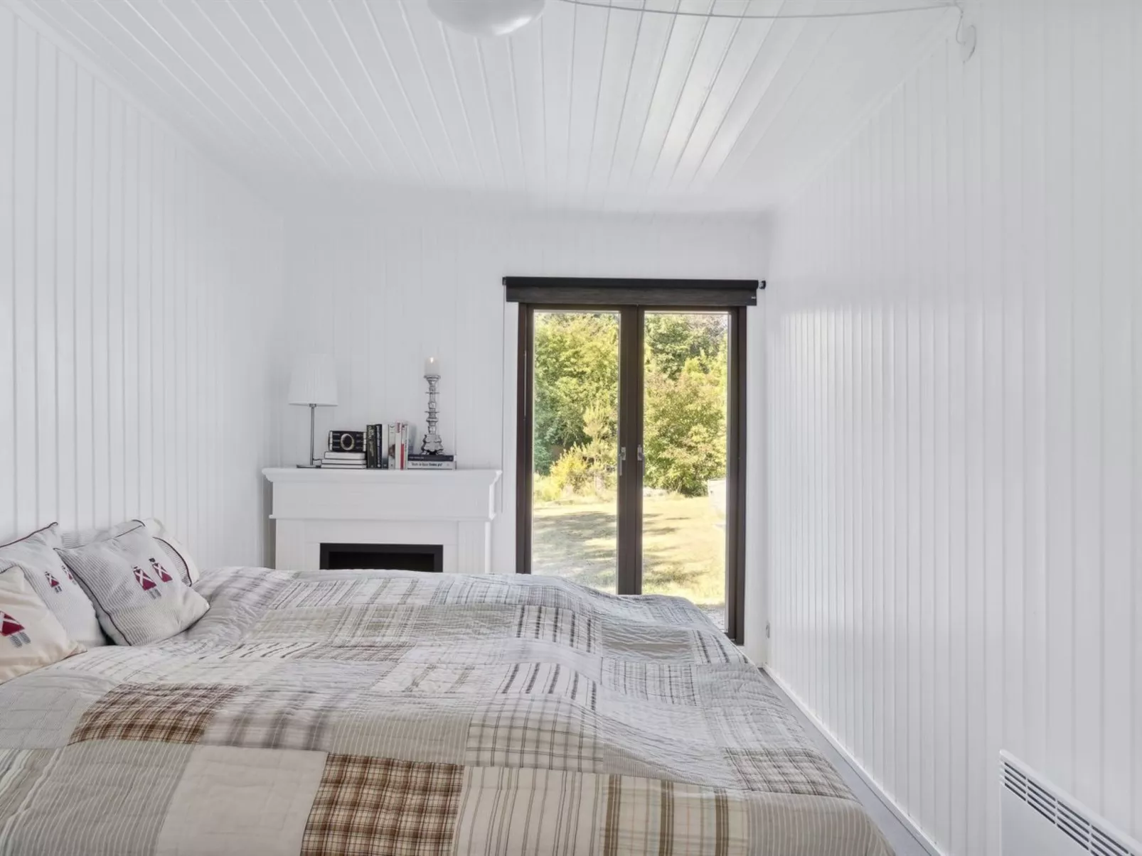 "Anssi" - 300m from the sea-Binnen