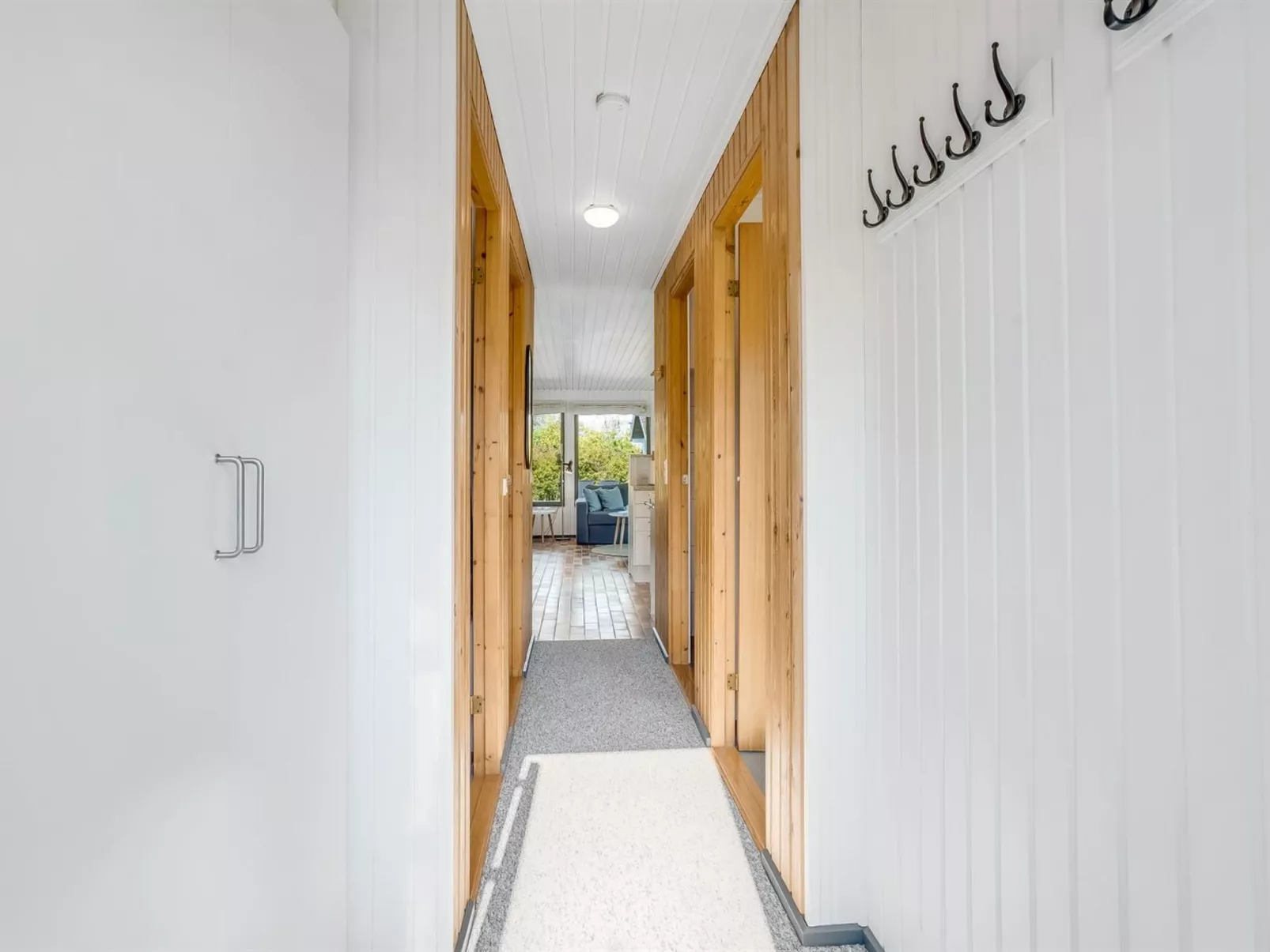 "Lars" - 250m from the sea-Binnen