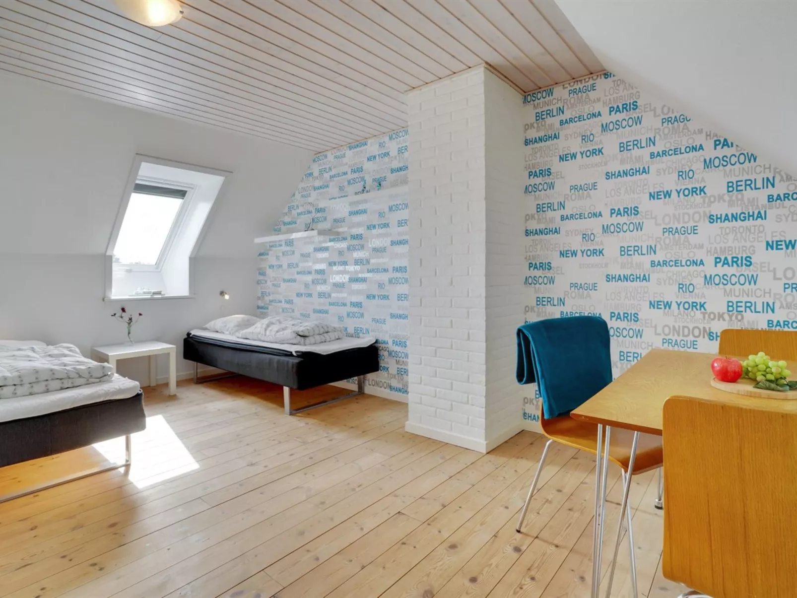 "Markhild" - 300m to the fjord-Binnen