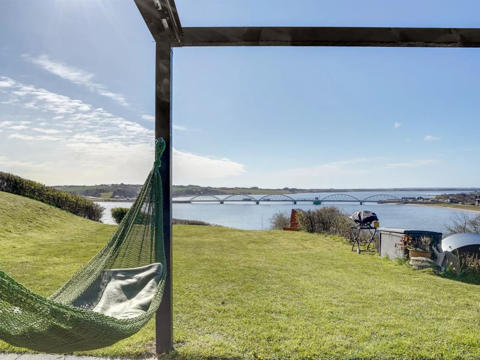 "Nielsen" - 30m to the fjord-Buiten