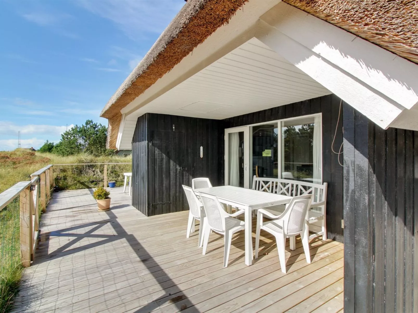 "Annli" - 1.5km from the sea-Buiten