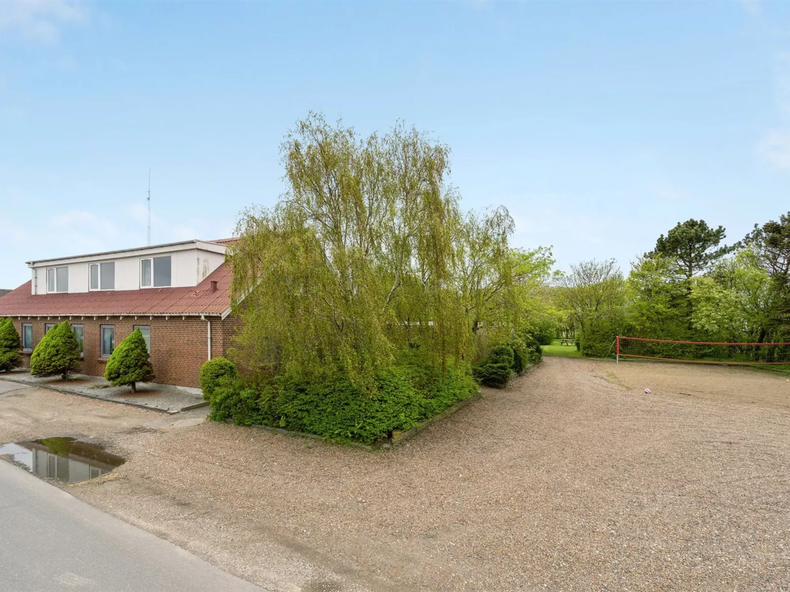 "Rahild" - 2km to the fjord-Buiten