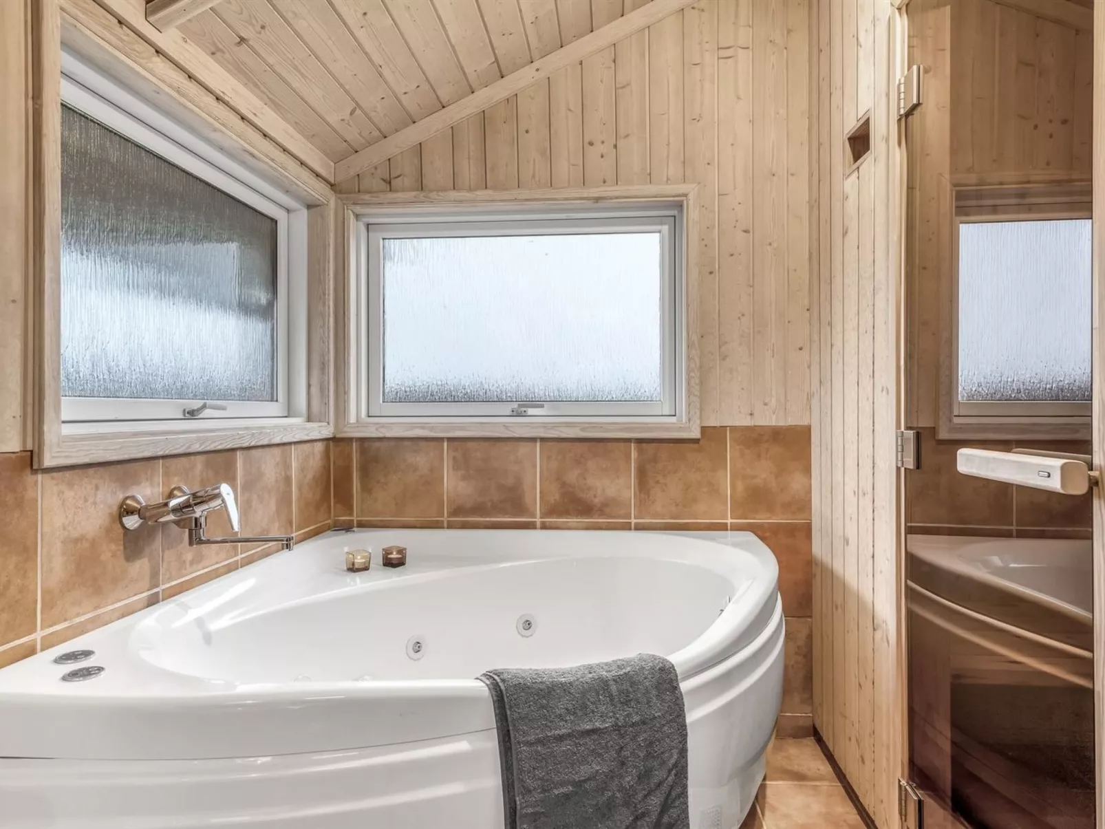 "Kiran" - 200m from the sea-Binnen