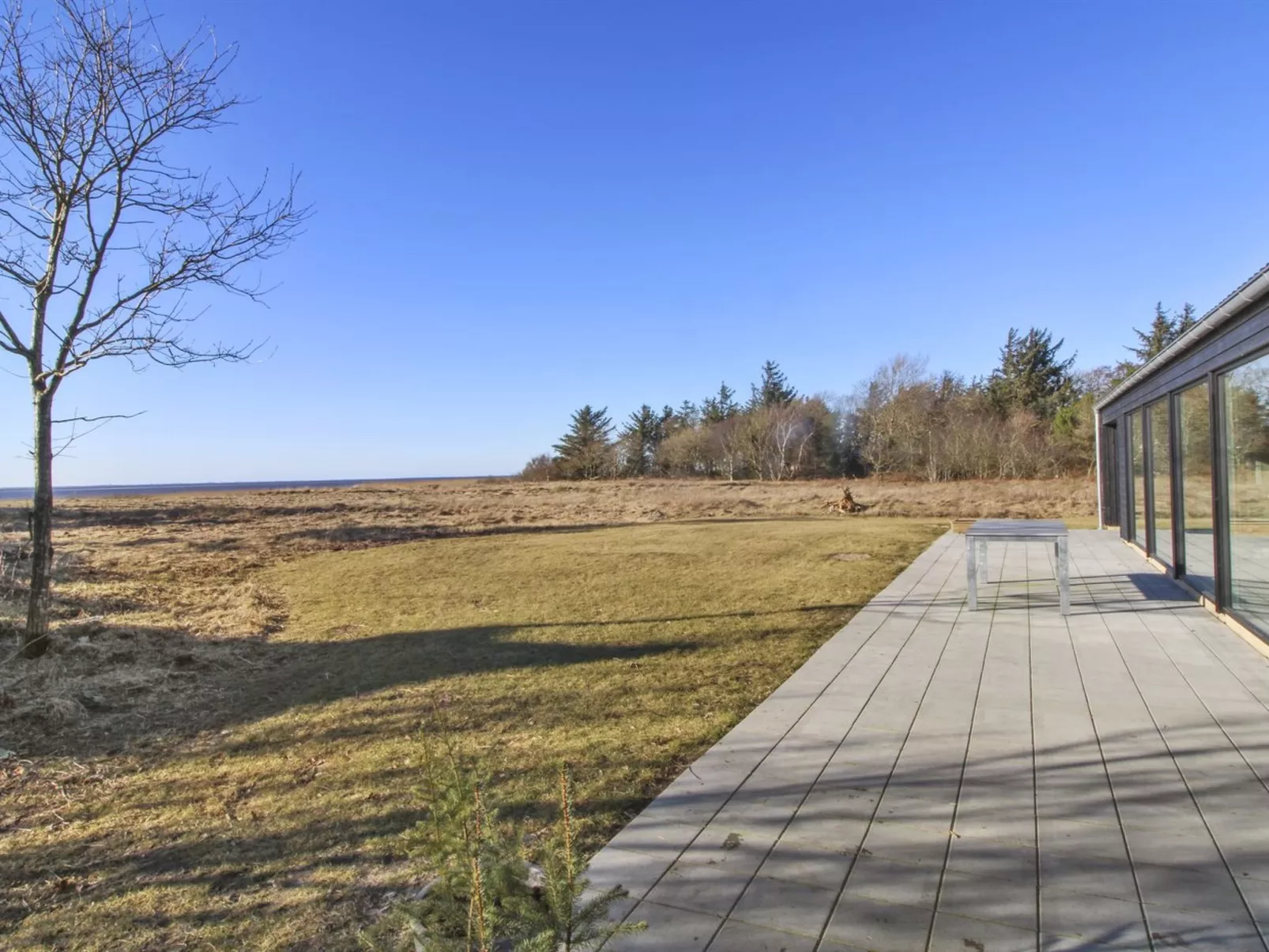 "Tindra" - 30m to the fjord-Buiten