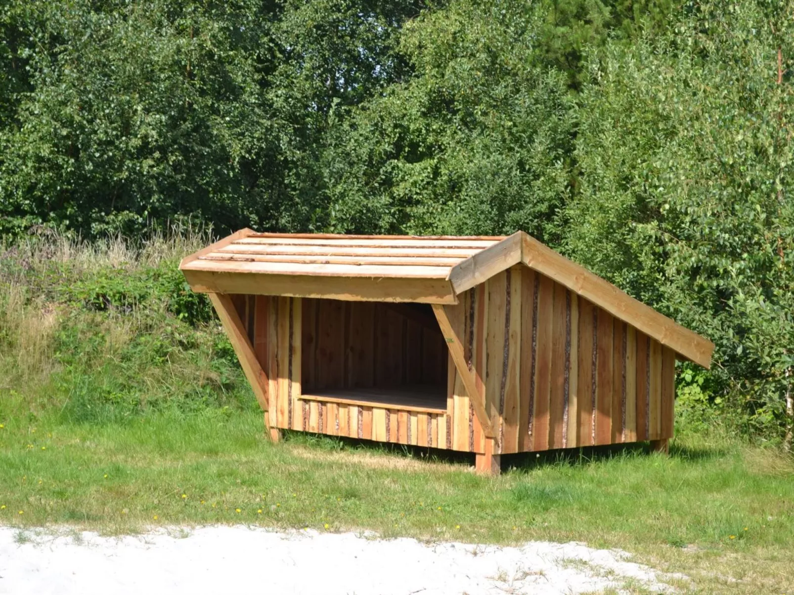 "Nael" - 1.6km from the sea-Buiten