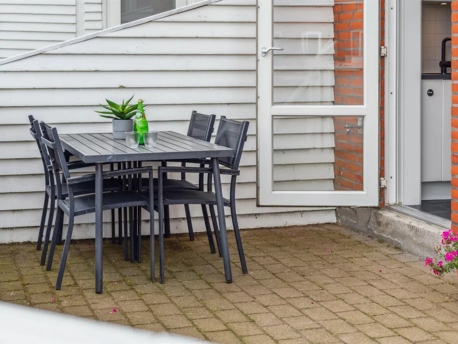 "Akim" - 2km from the sea-Buiten