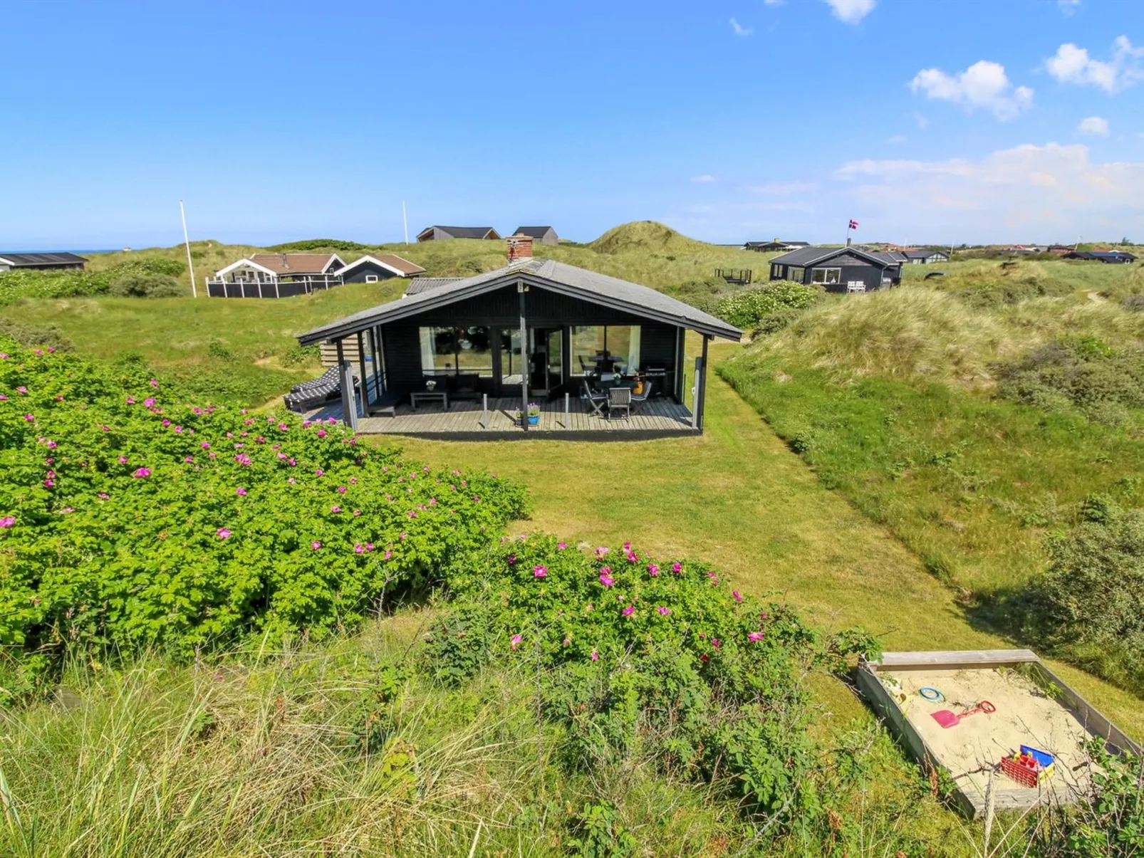 "Tulir" - 300m from the sea-Buiten