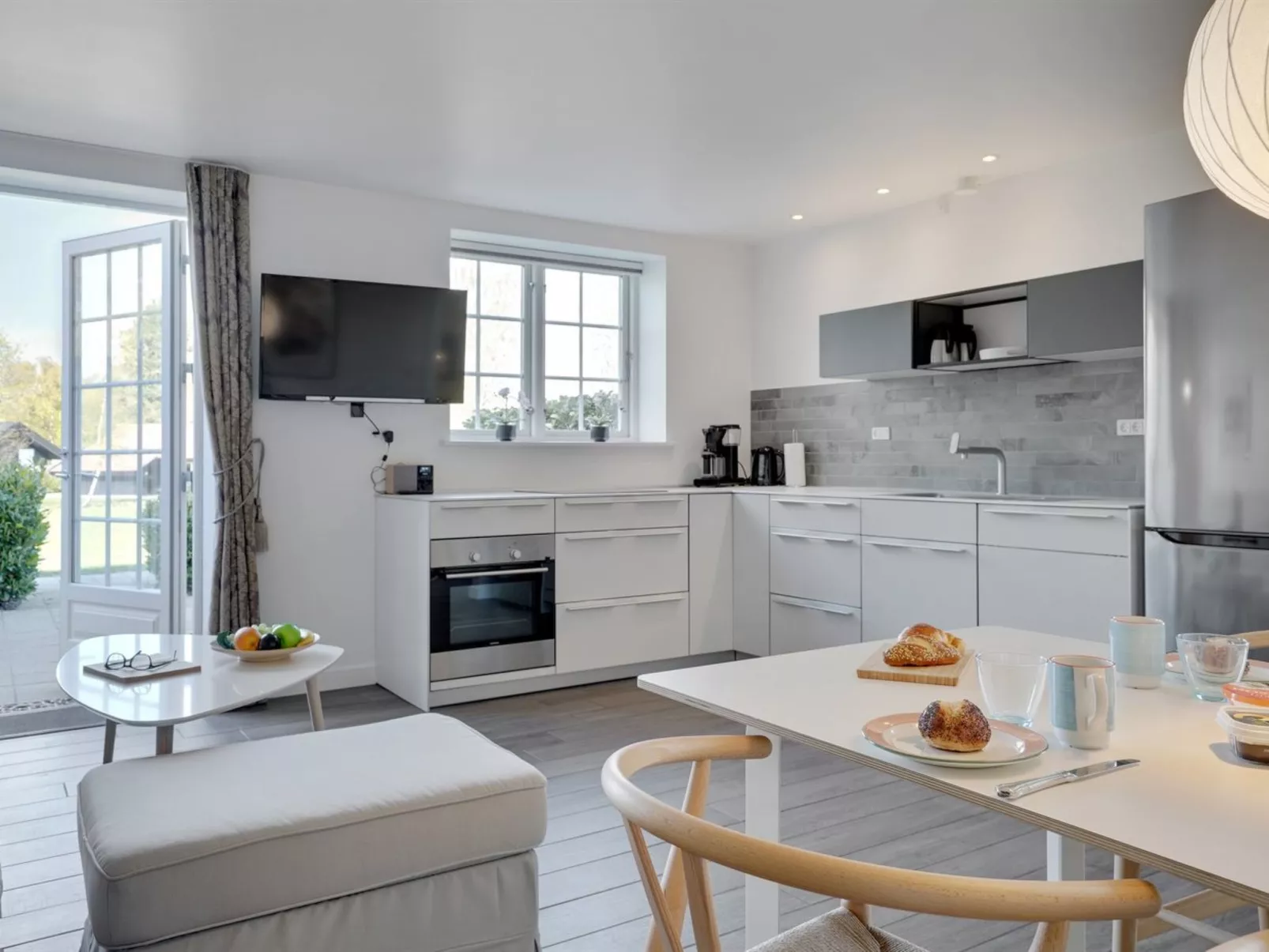 "Odeta" - 100m from the sea-Binnen