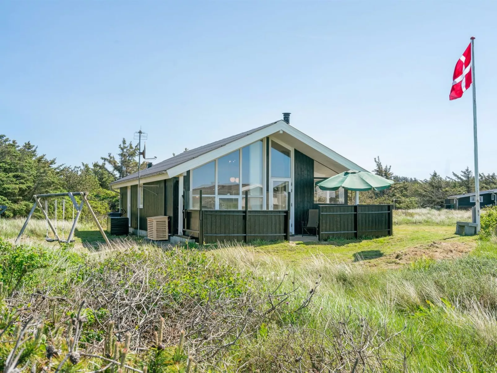 "Hubert" - 150m from the sea-Buiten