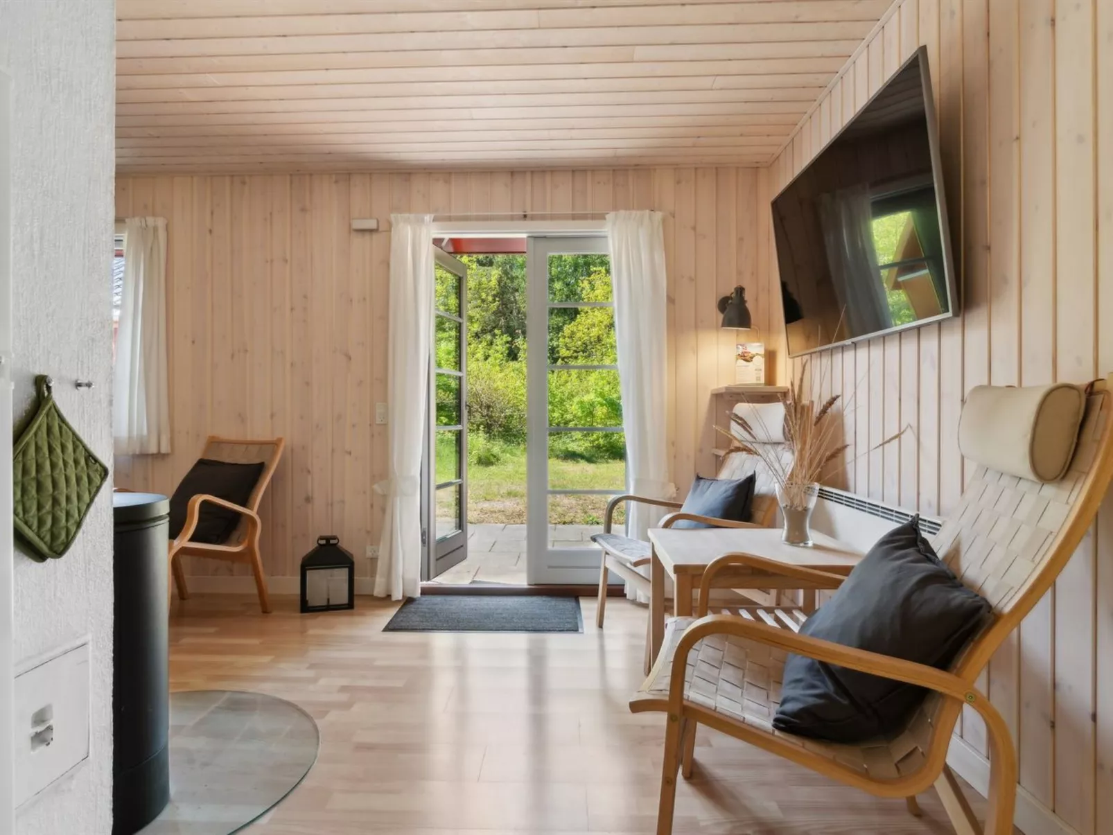 "Oisin" - 150m from the sea-Binnen