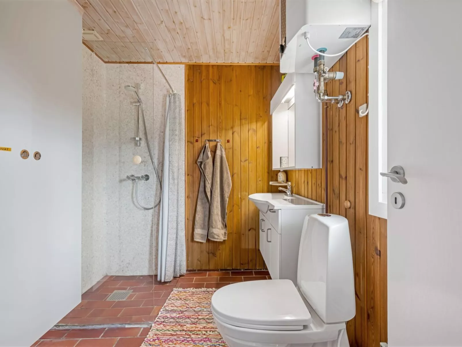 "Gertine" - 650m to the fjord-Binnen