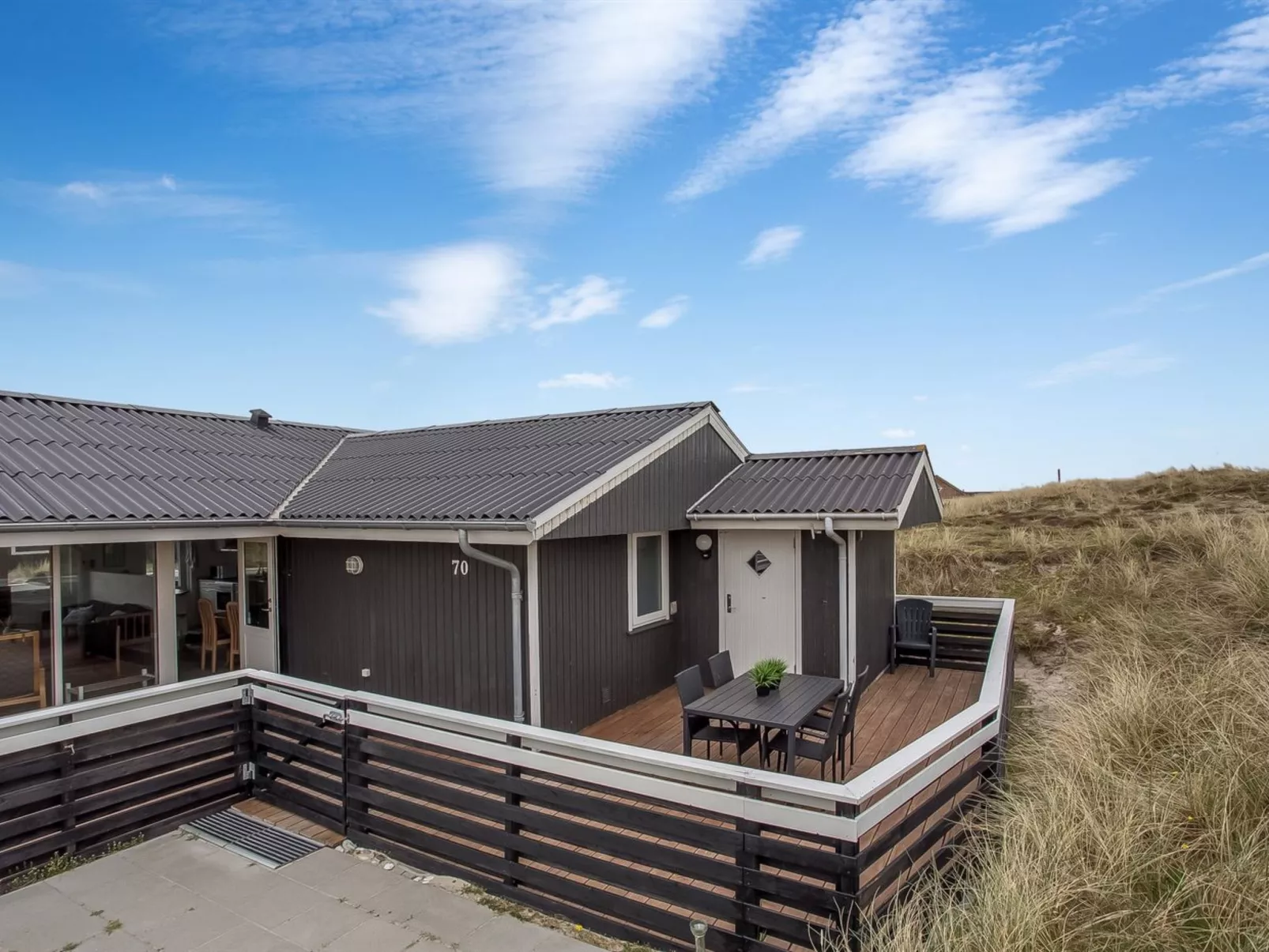 "Ozeana" -  from the sea-Buiten