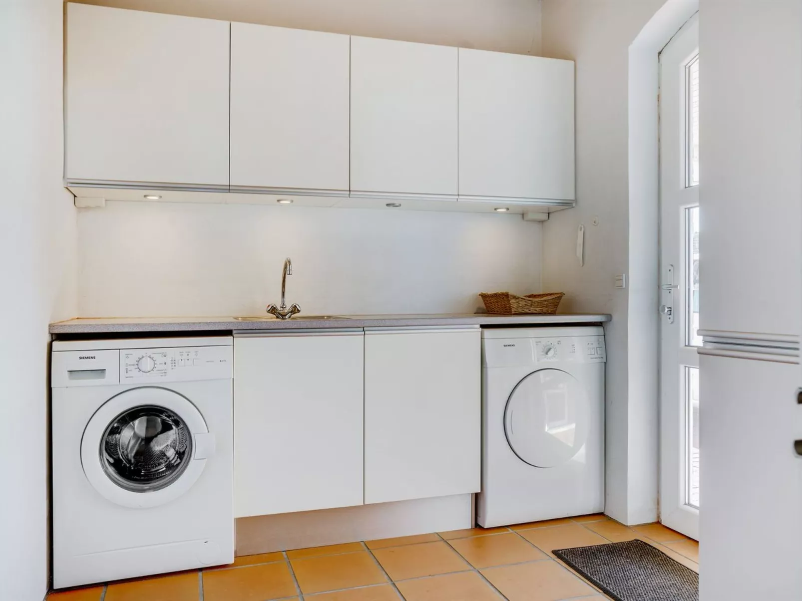 "Solvej" - 120m from the sea-Binnen