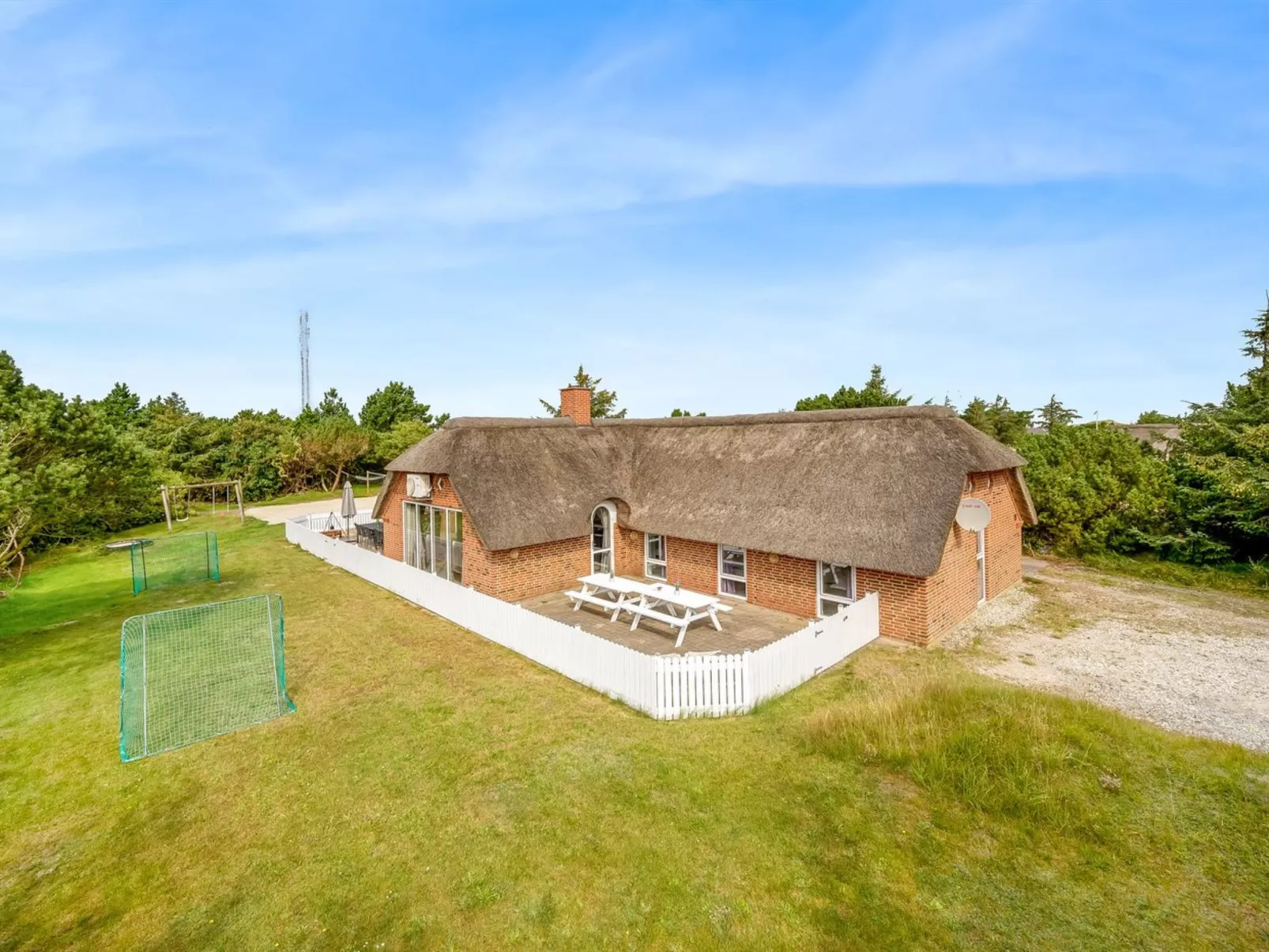 "Severine" -  from the sea-Buiten